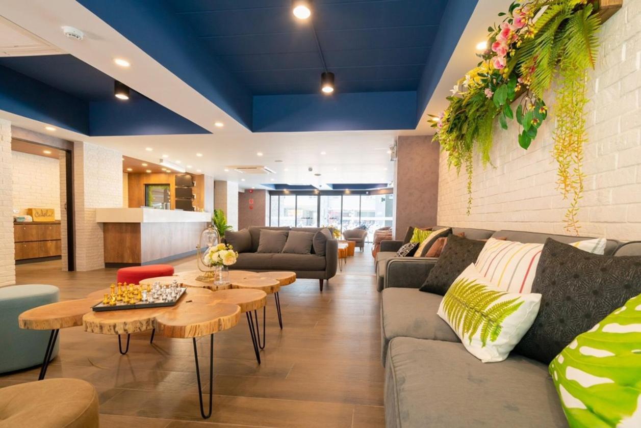 The Home Hotel Sha Bangkok Buitenkant foto