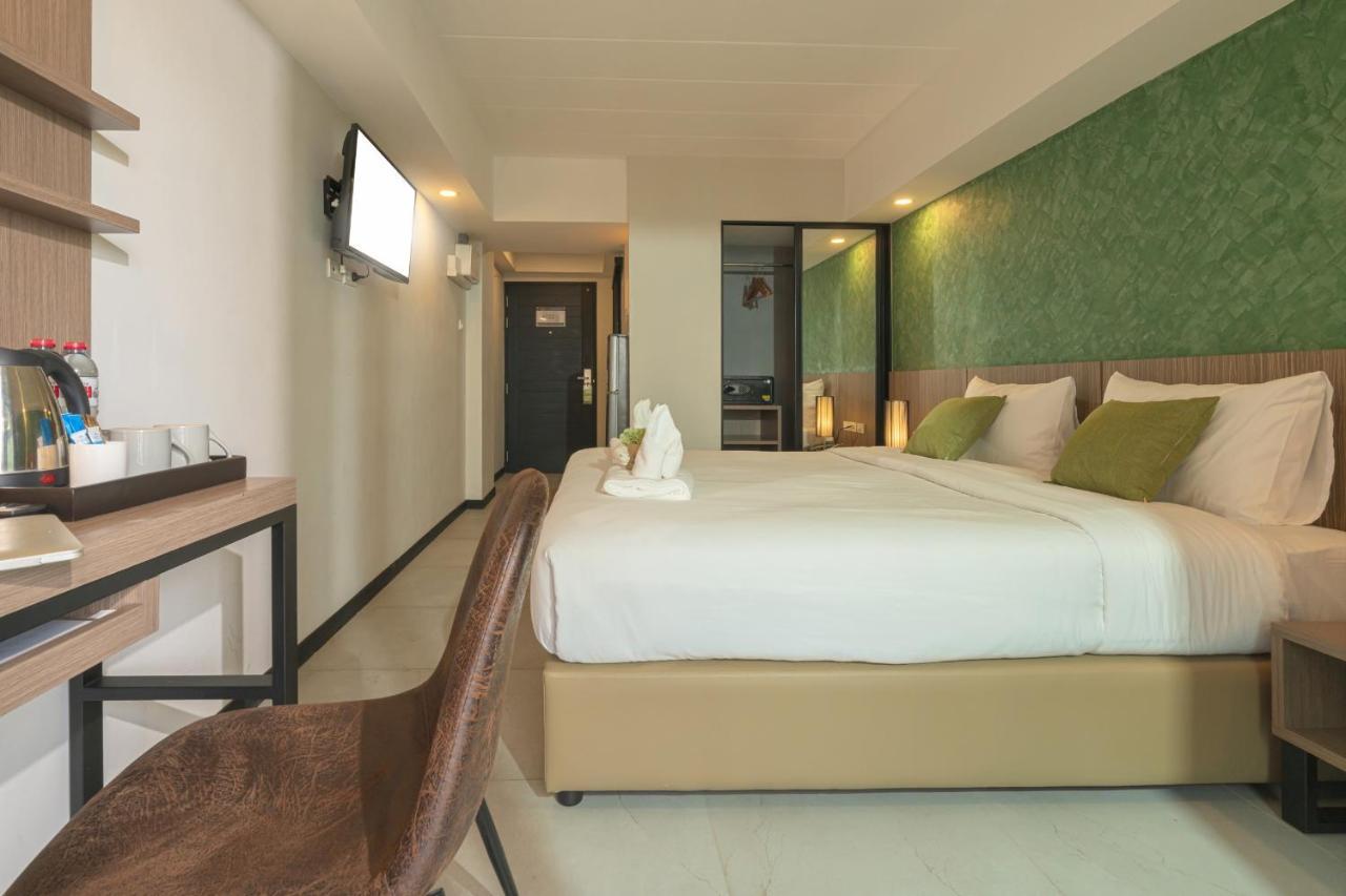 The Home Hotel Sha Bangkok Buitenkant foto